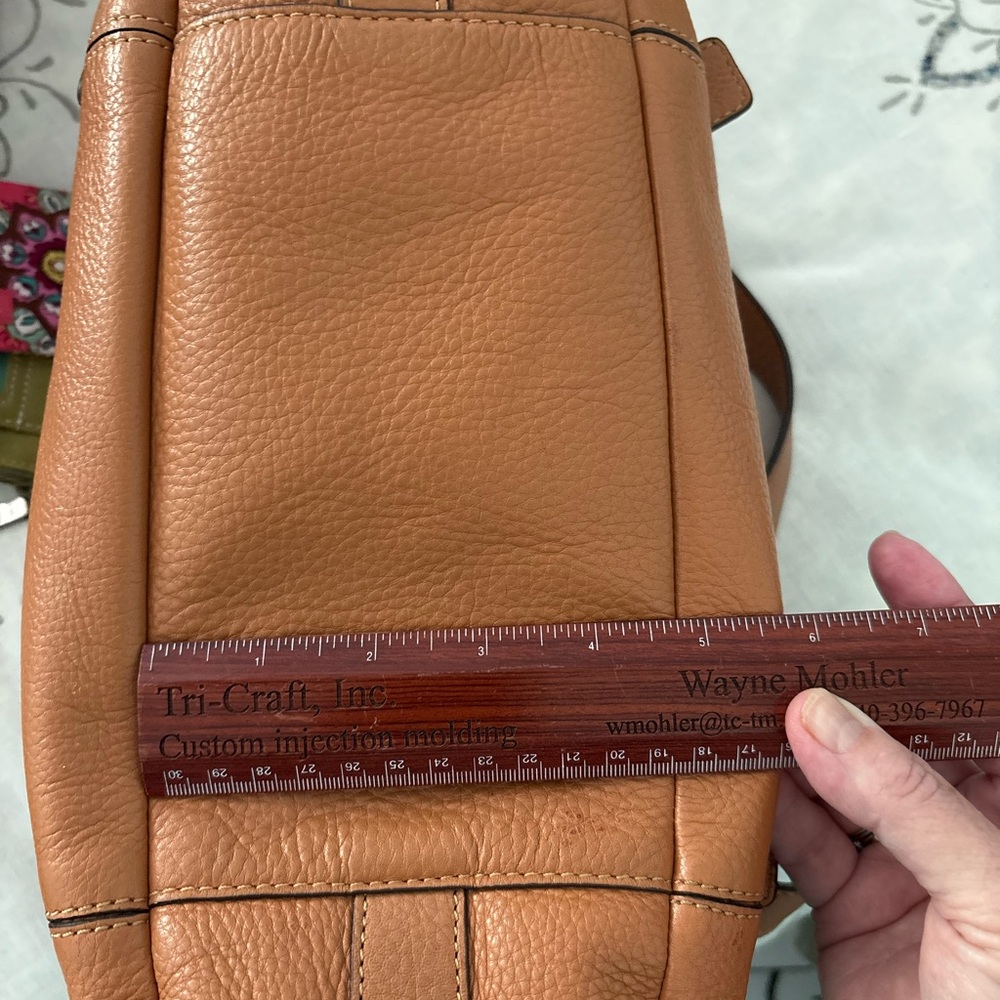 Vintage Fossil Tan Pebbled Leather Satchel w/ Key Fob - Picture 9 of 11